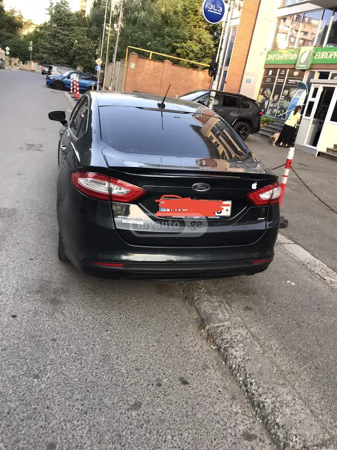 Ford Fusion 2015 — photo 2