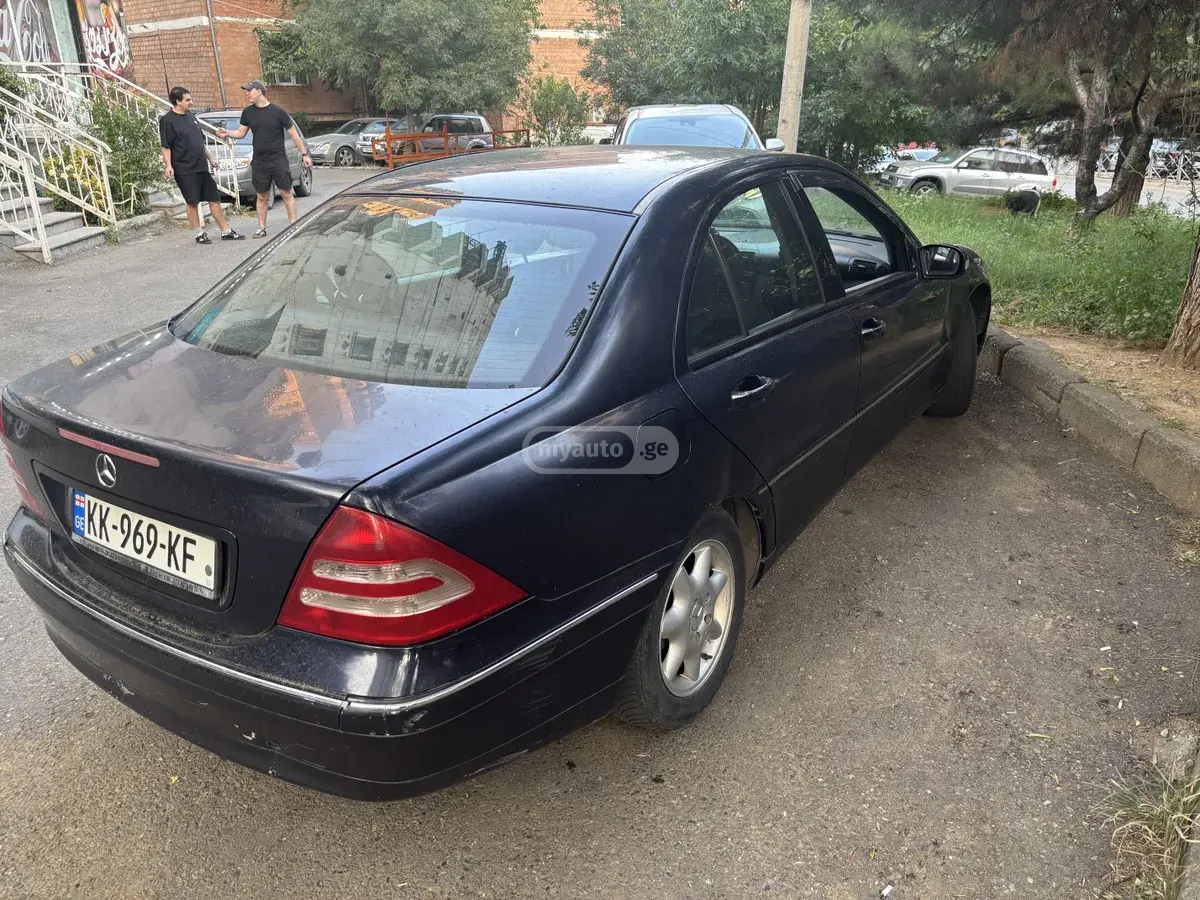 Mercedes-Benz C 200 2000 — photo 2