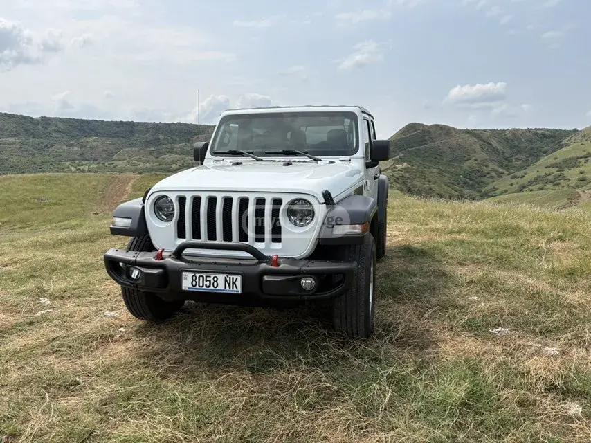 Jeep Wrangler 2021 — photo 2