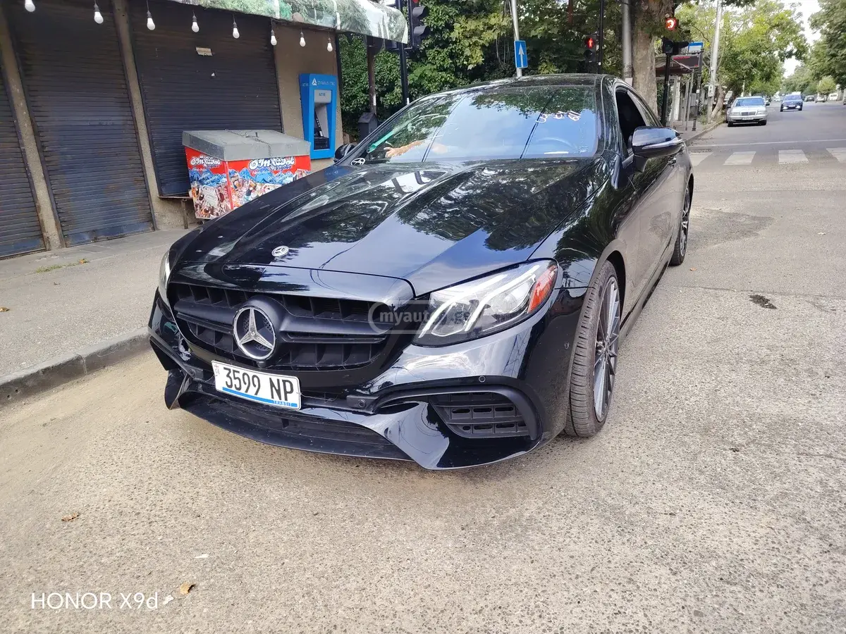 Mercedes-Benz E 400 2019 — photo 2