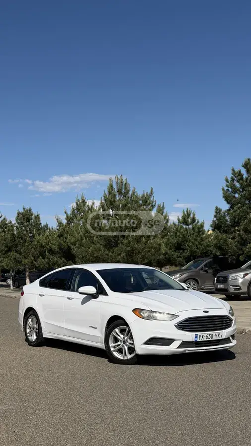 Ford Fusion 2019 — photo 2