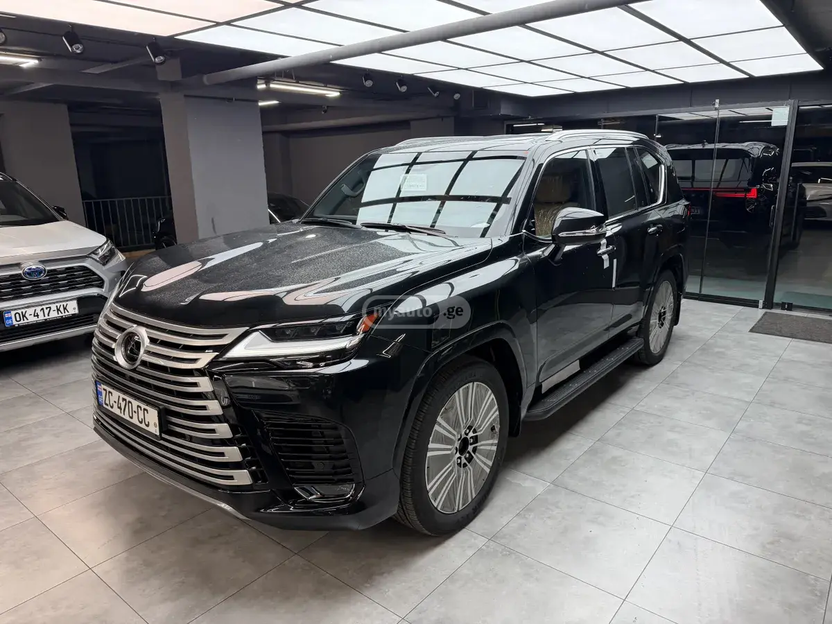 Lexus LX 600 2026 — photo 2
