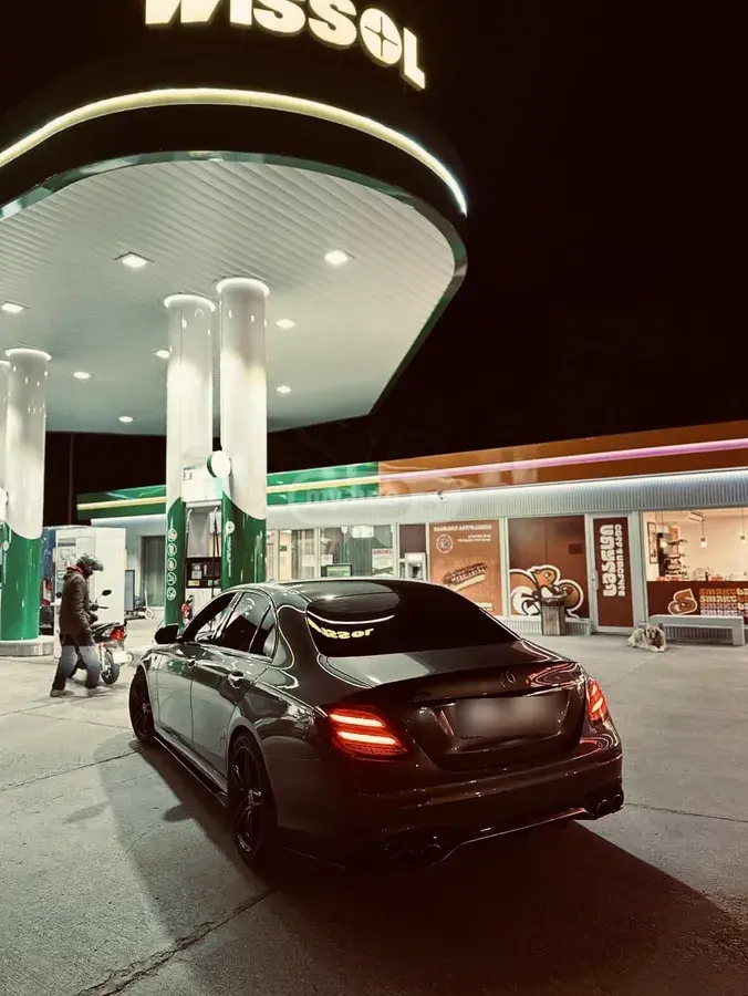 Mercedes-Benz E53 AMG 2018 — photo 2