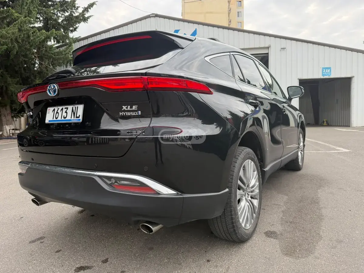 Toyota Venza 2021 — photo 2