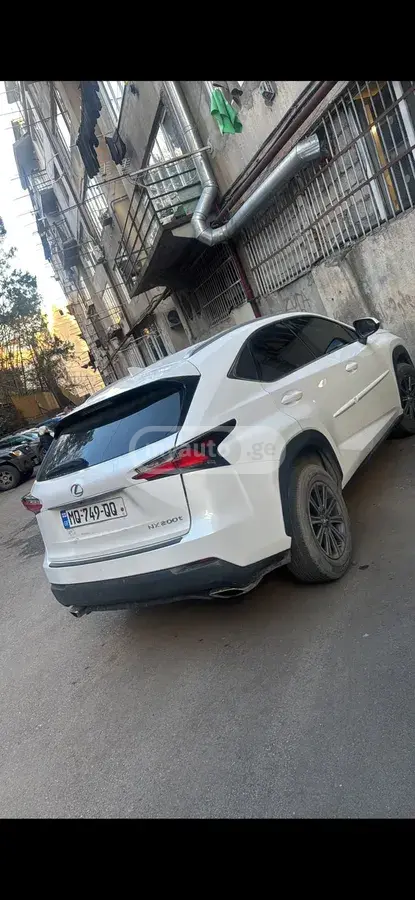 Lexus NX 200 2016 — photo 2
