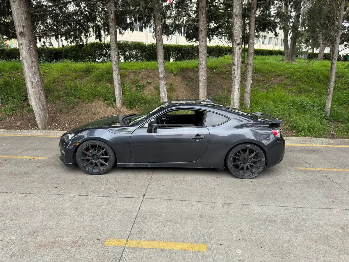 Subaru BRZ 2015 — photo 2
