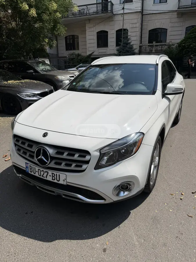 Mercedes-Benz GLA 250