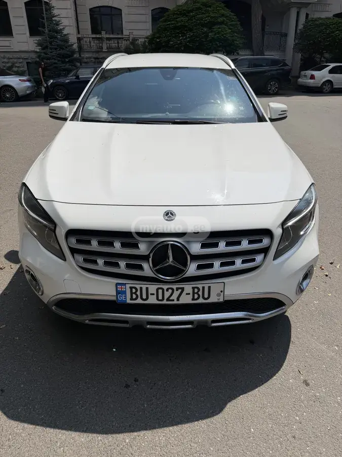 Mercedes-Benz GLA 250 2018 — photo 2