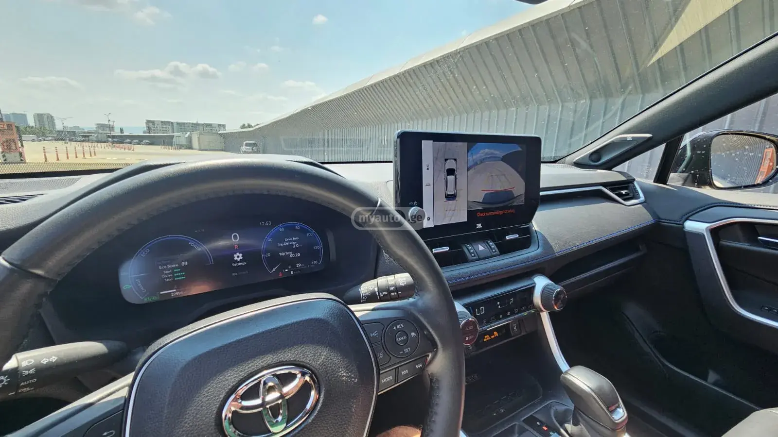 Toyota RAV4 2023 — photo 2