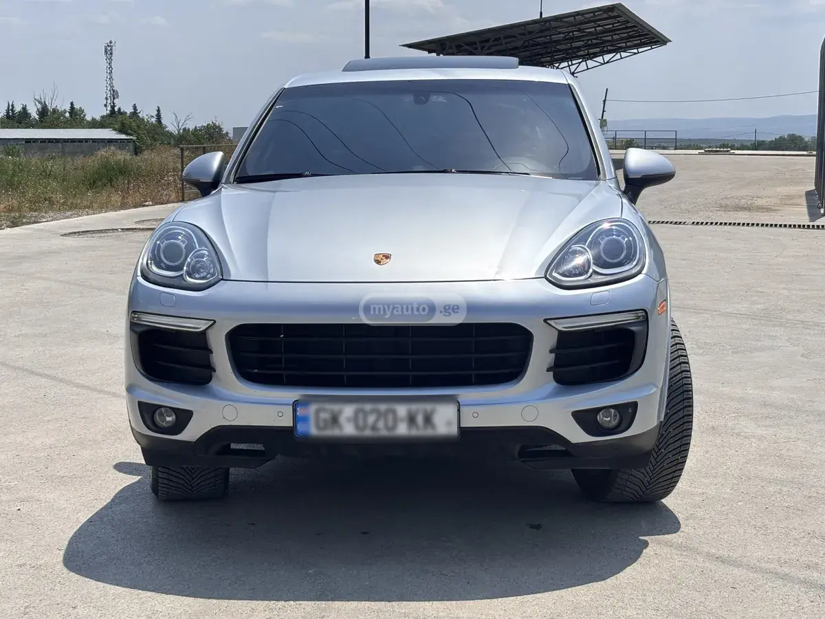 Porsche Cayenne 2016 — photo 2
