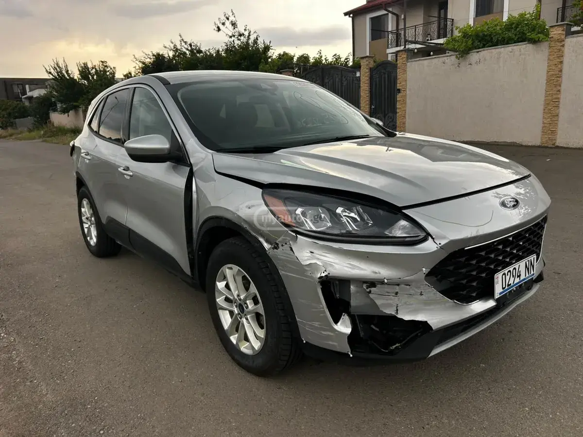 Ford Escape 2020 — photo 2