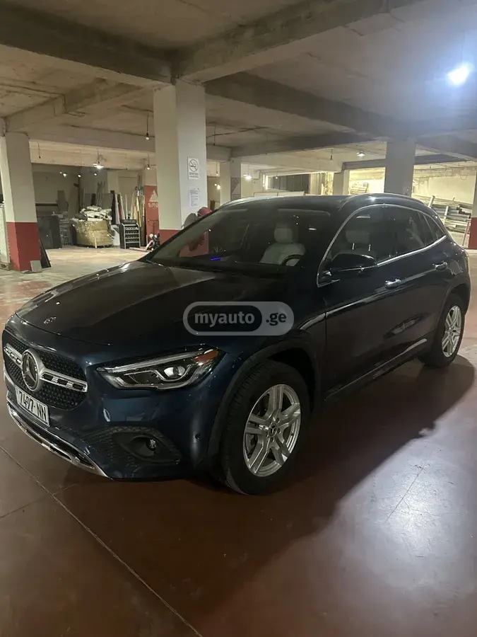 Mercedes-Benz GLA 250