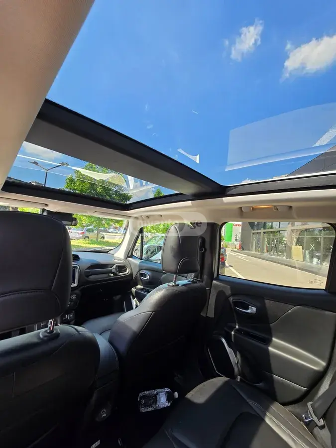 Jeep Renegade 2018 — photo 2
