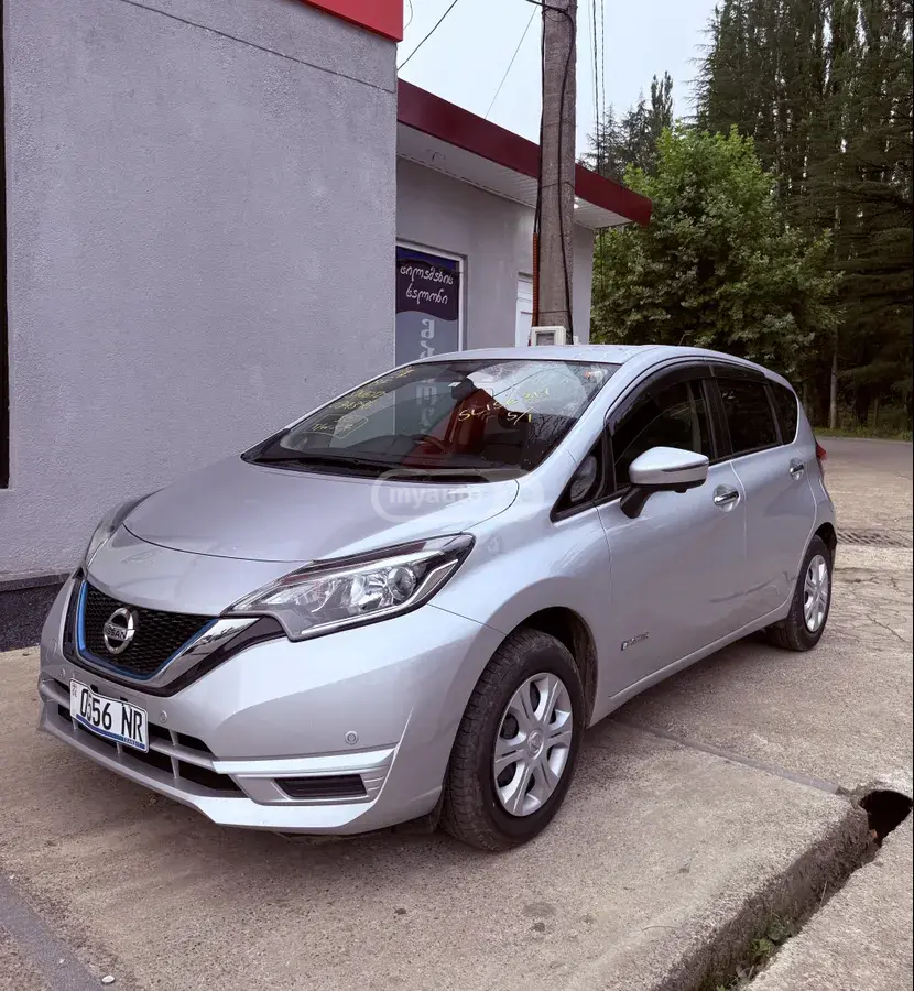 Nissan Note 2021 — photo 2