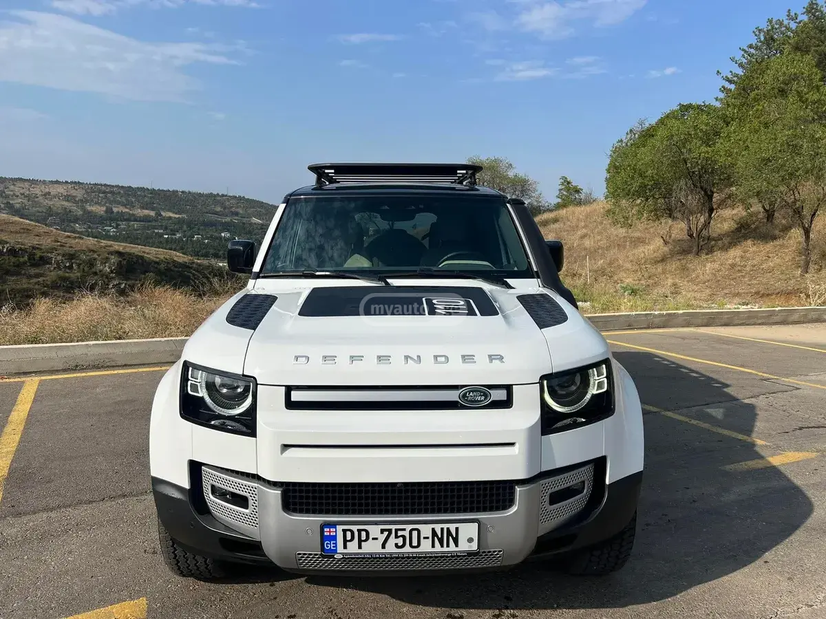 Land Rover Defender 110