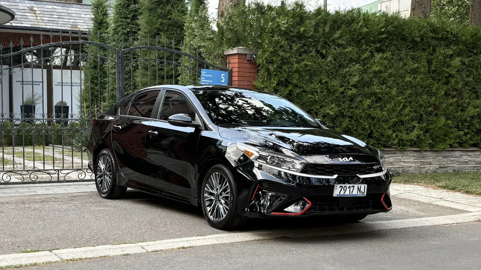 Kia Forte 2023 — photo 2