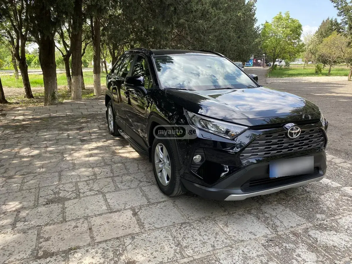 Toyota RAV4 2020 — photo 2