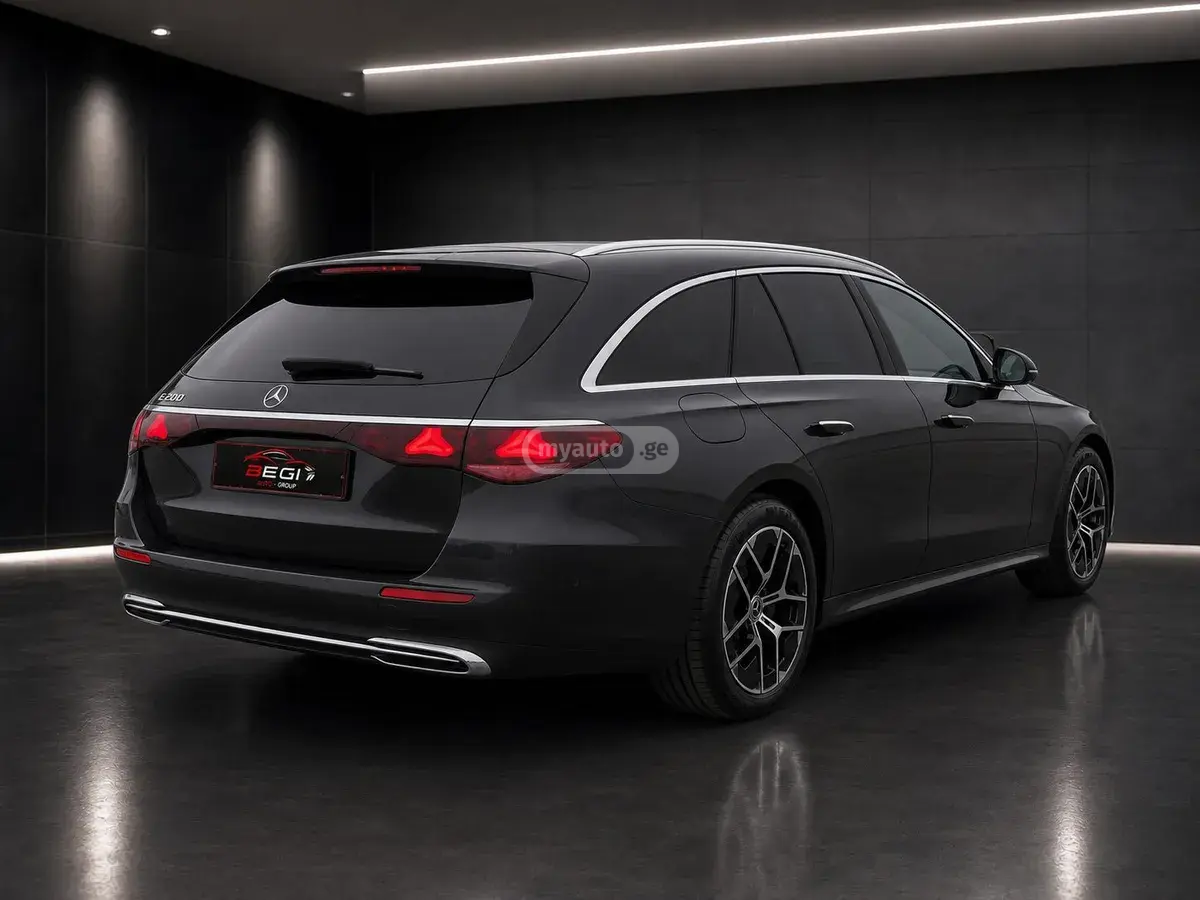 Mercedes-Benz E 200 2026 — photo 2