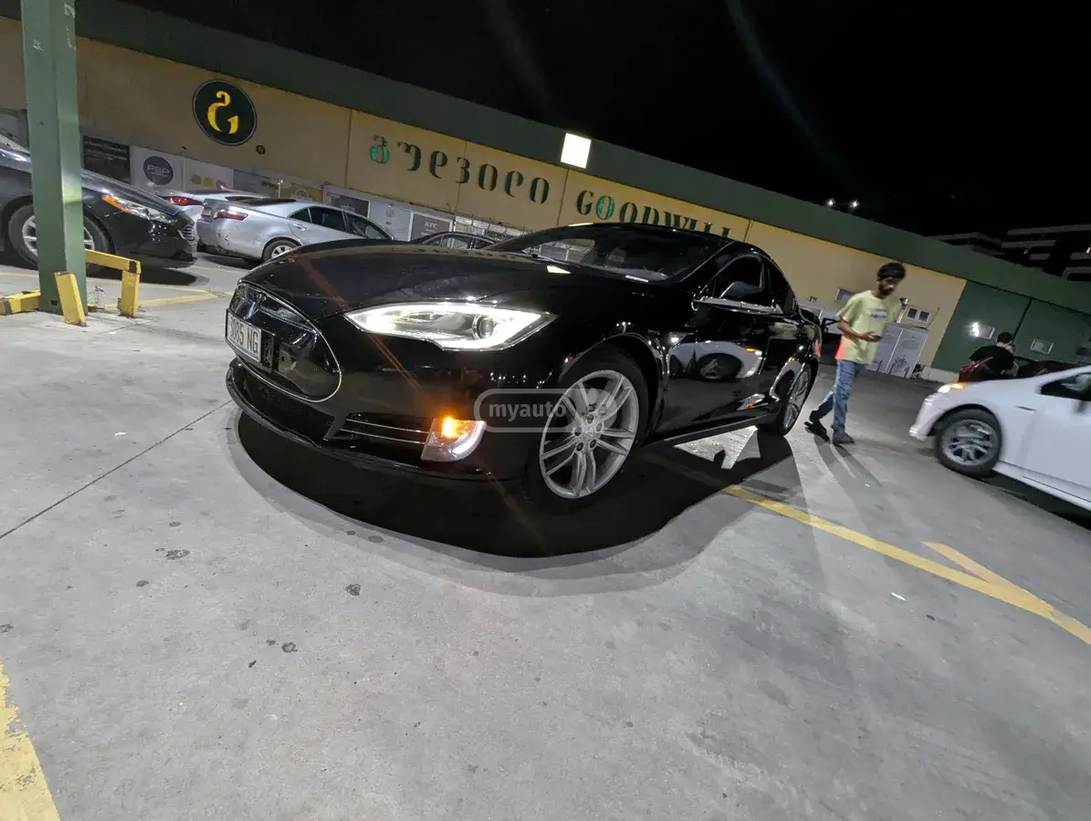 Tesla Model S