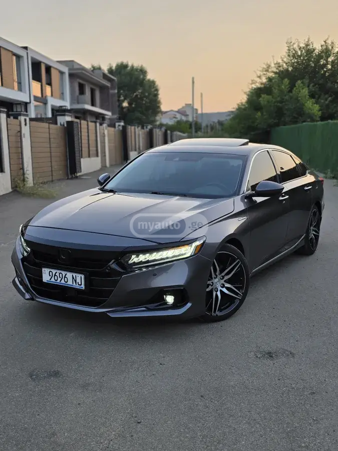 Honda Accord 2021 — photo 2