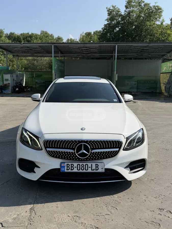 Mercedes-Benz E 300