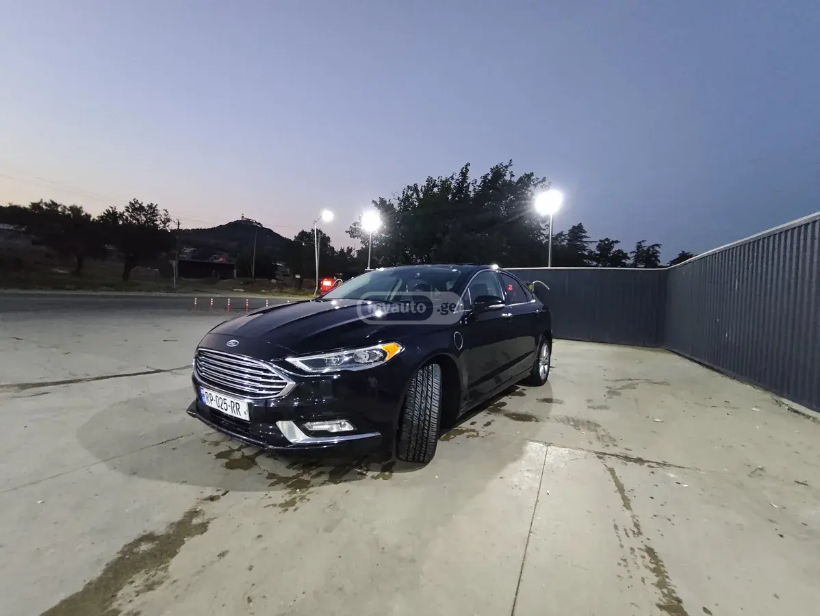 Ford Fusion 2017 — photo 2