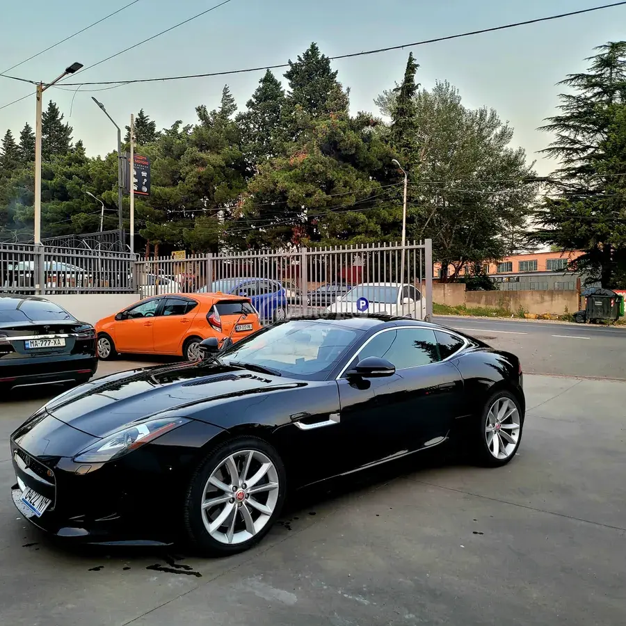 Jaguar F-TYPE 2016 — photo 2
