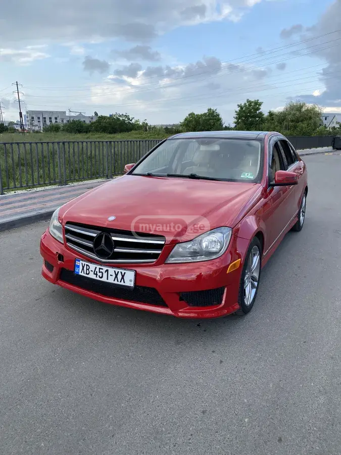 Mercedes-Benz C 300 2013 — photo 2