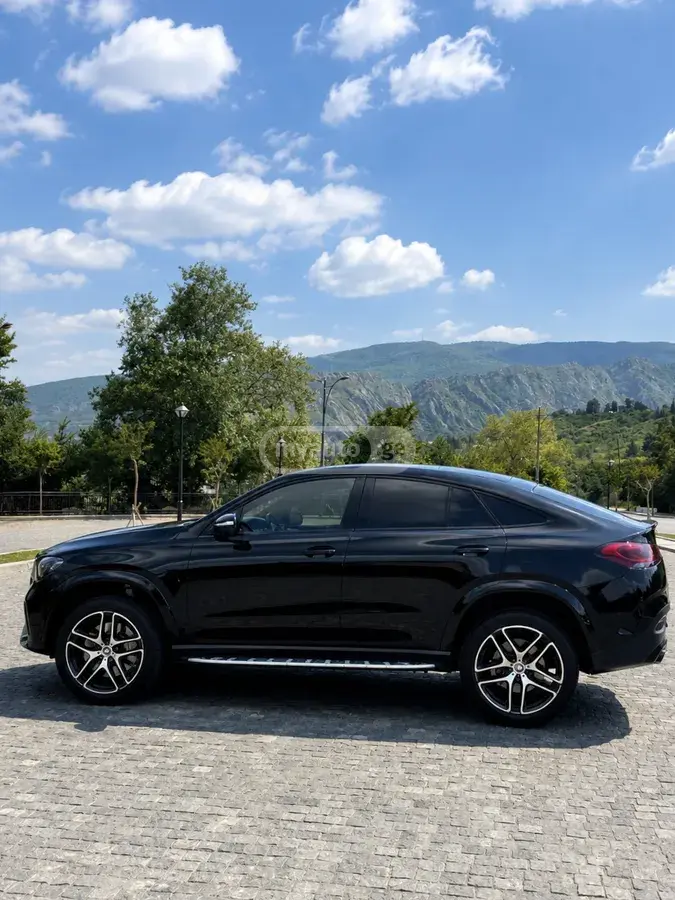 Mercedes-Benz GLE 53 2021 — photo 2