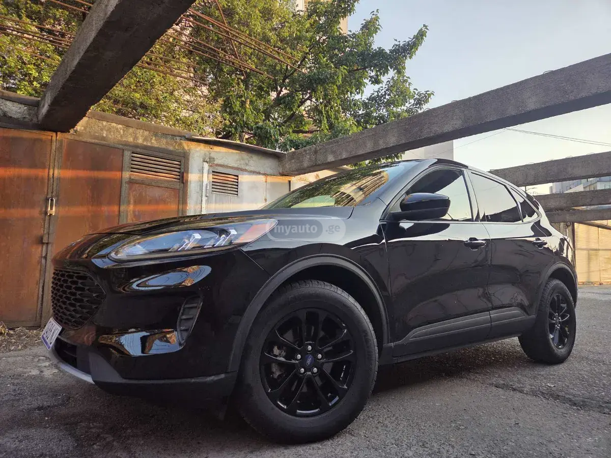 Ford Escape 2020 — photo 2