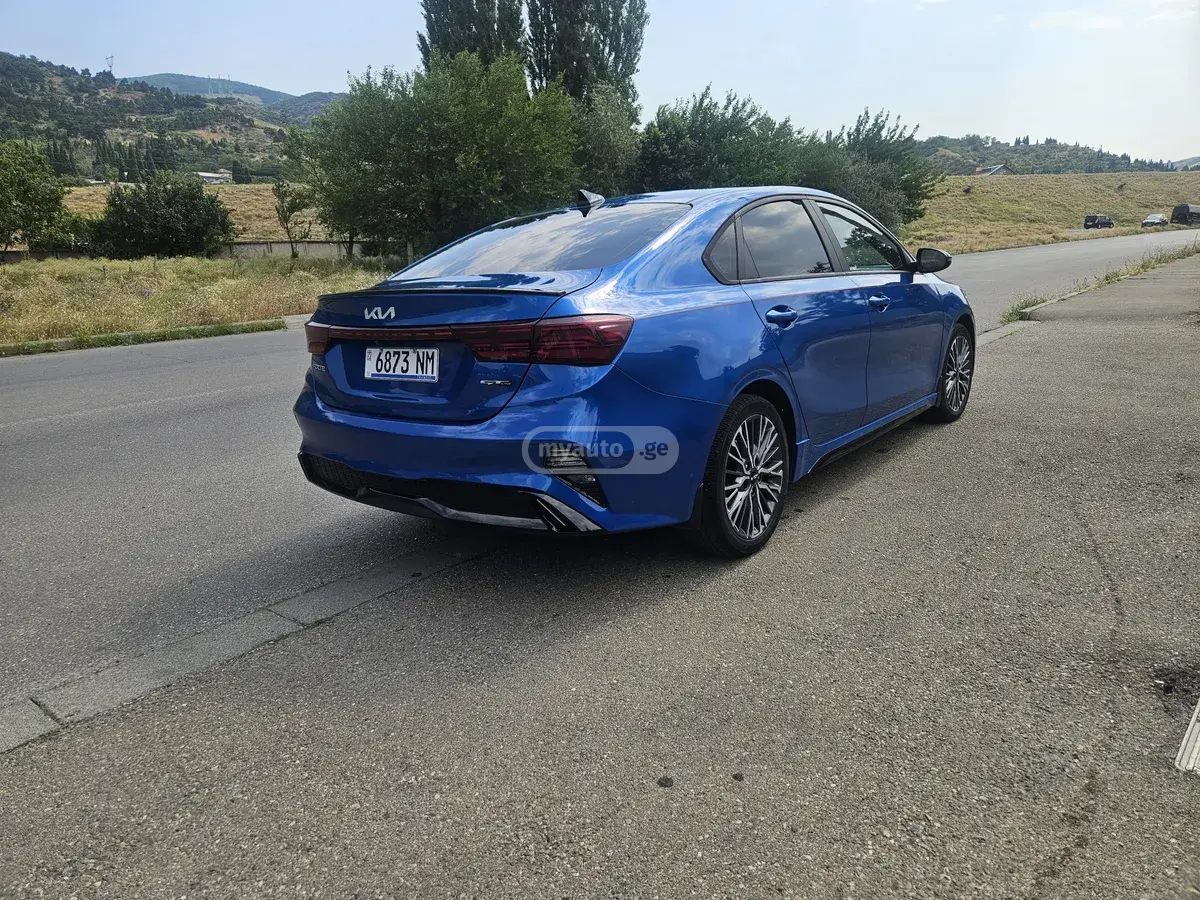 Kia Forte 2022 — photo 2