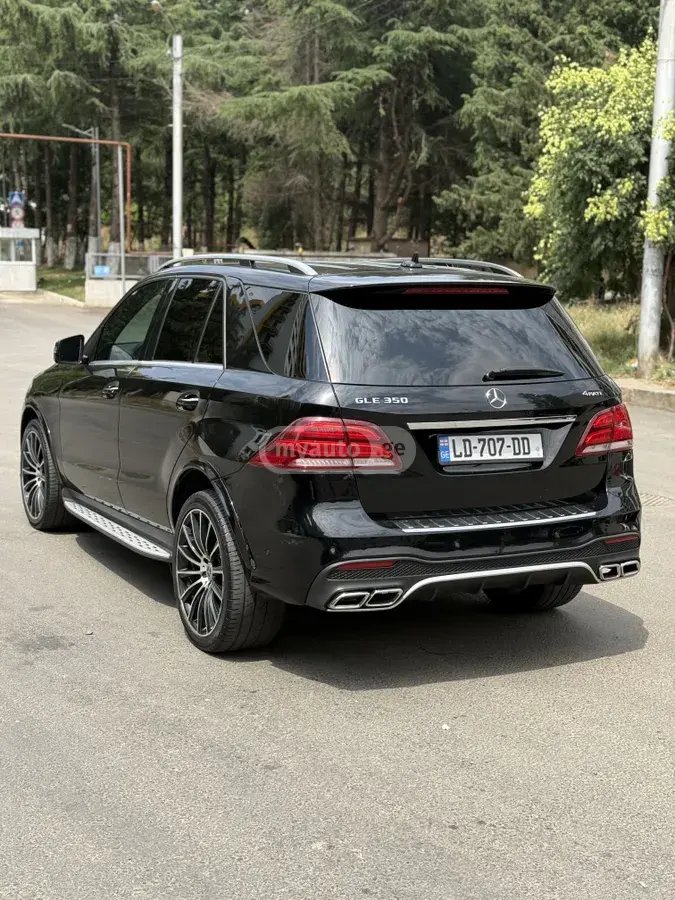 Mercedes-Benz GLE 350 2018 — photo 2