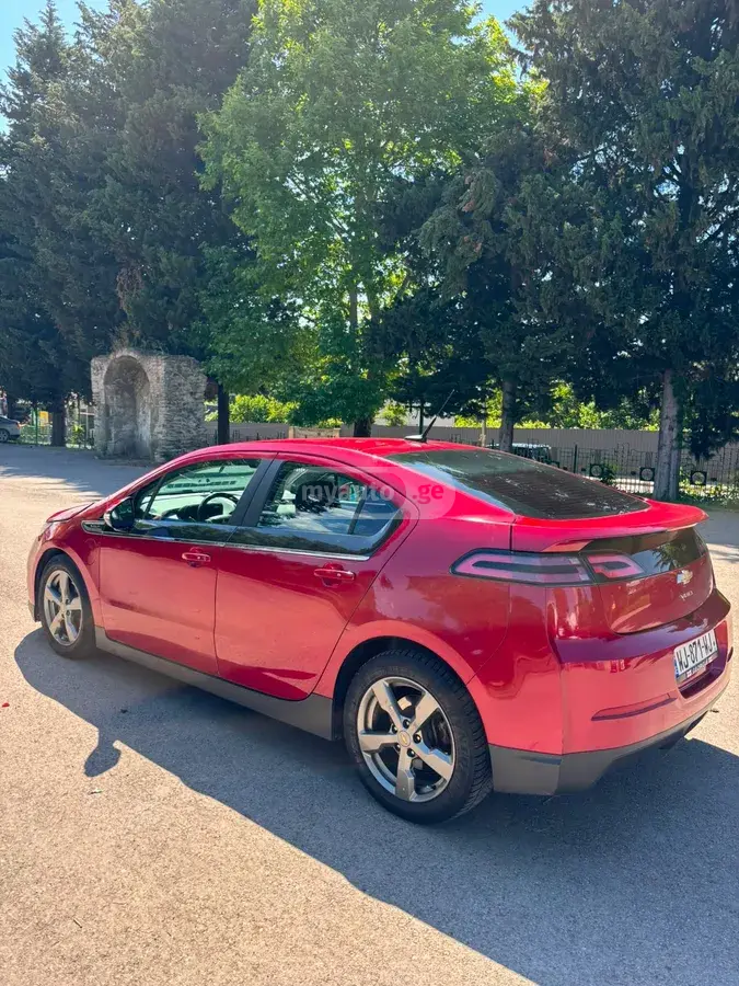 Chevrolet Volt 2013 — photo 2