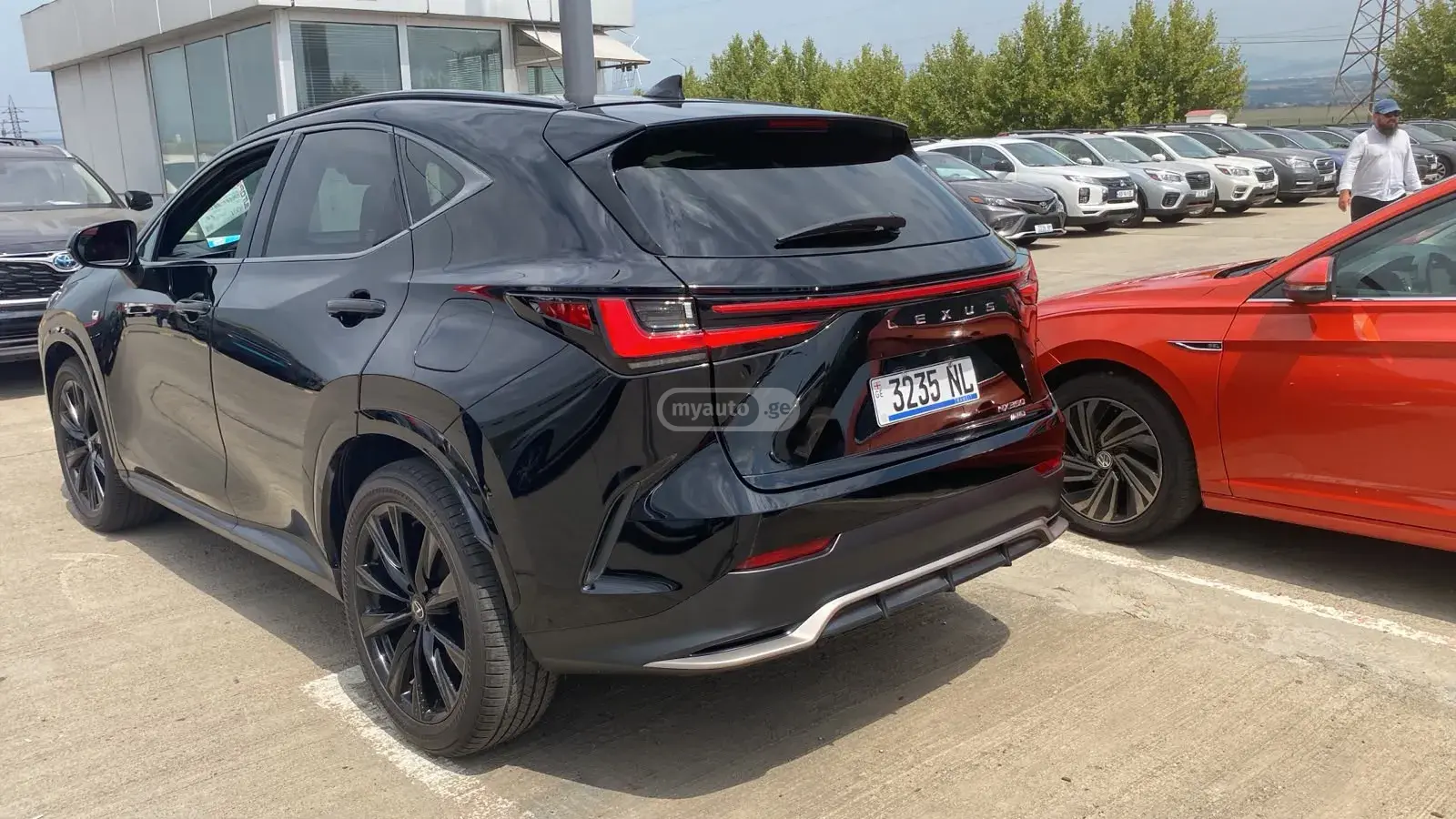 Lexus NX 350 2024 — photo 2