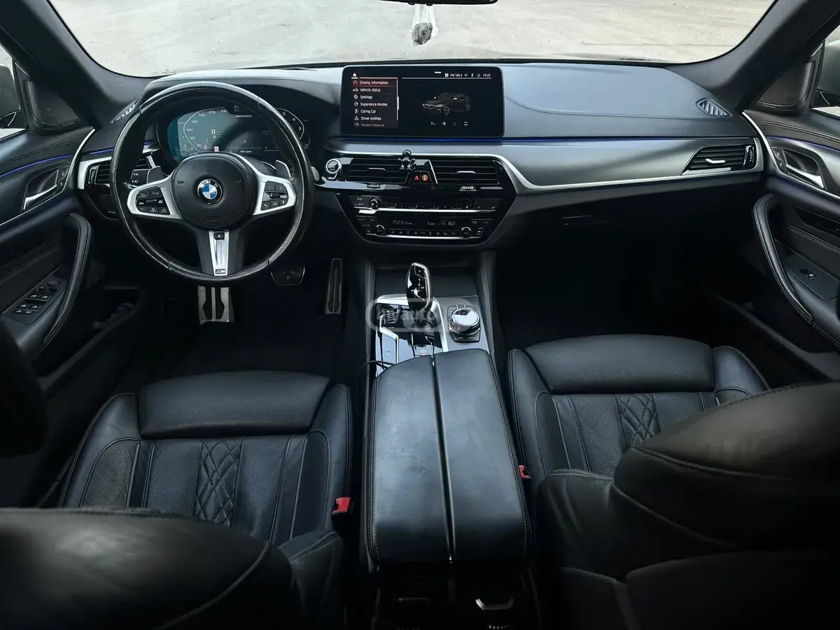 BMW M550 2022 — photo 2
