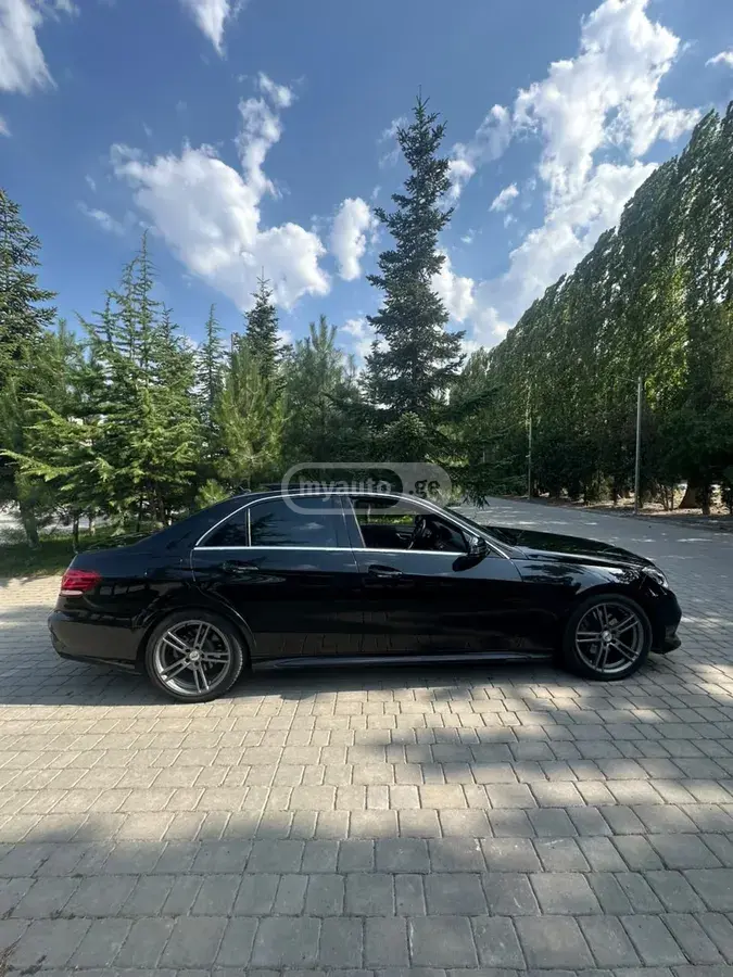 Mercedes-Benz E 350 2014 — photo 2