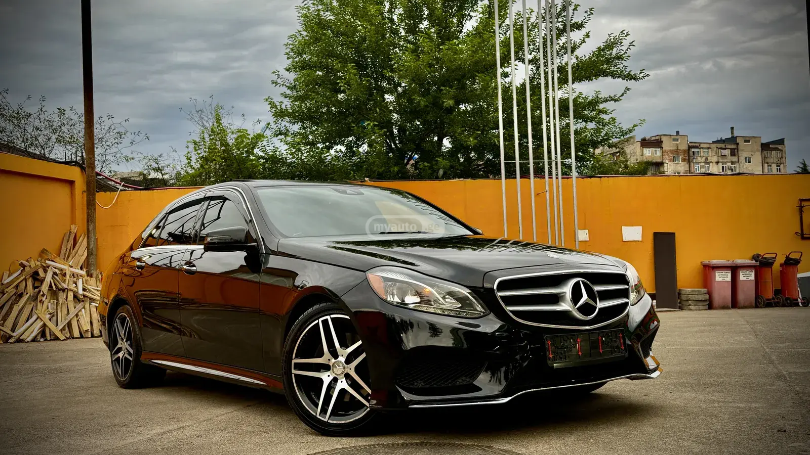 Mercedes-Benz E 350 2014 — photo 2