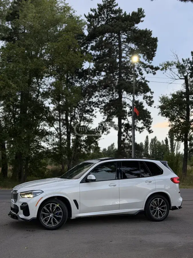 BMW X5 2019 — photo 2