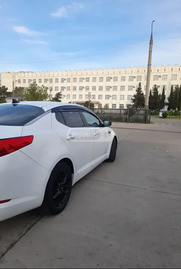 Kia Optima 2012 — photo 2
