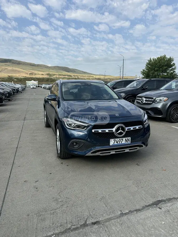 Mercedes-Benz GLA 250