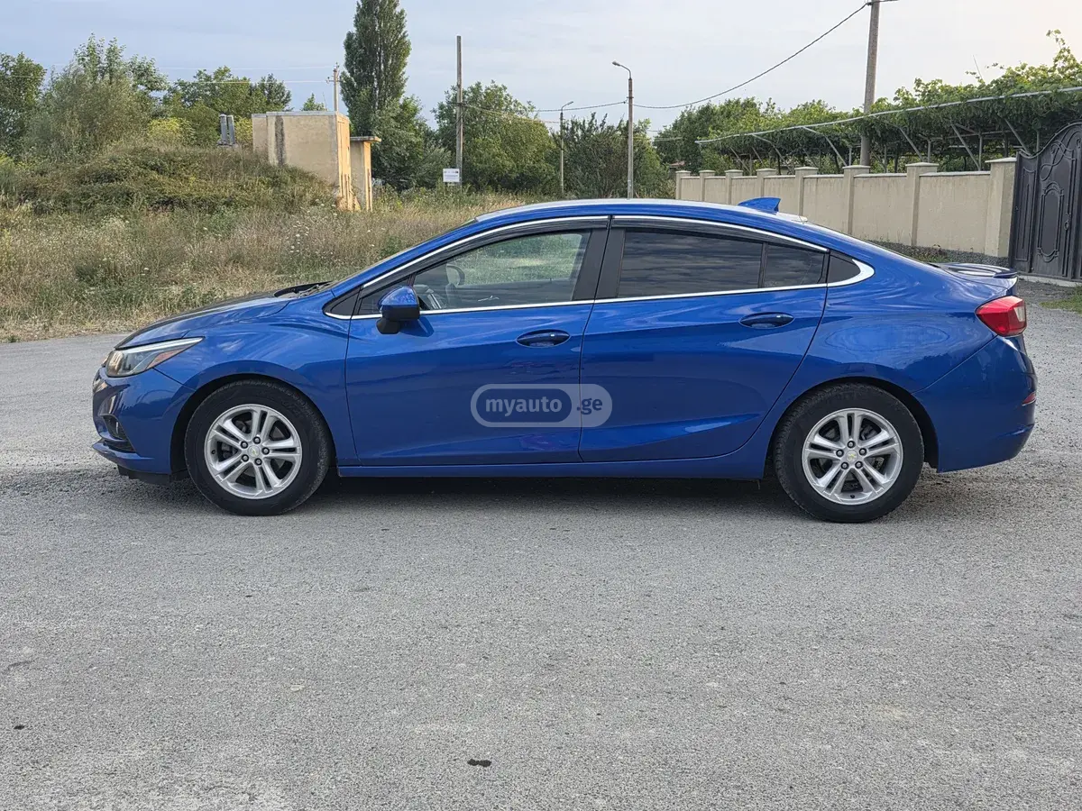 Chevrolet Cruze 2017 — photo 2
