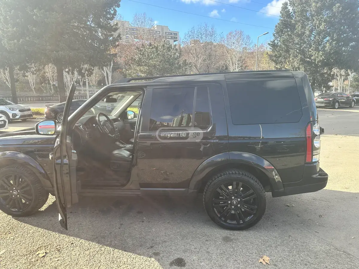 Land Rover Discovery 4 / LR4 2014 — photo 2