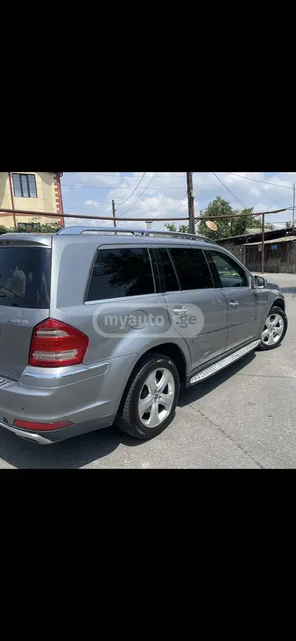 Mercedes-Benz GL 450 2011 — photo 2