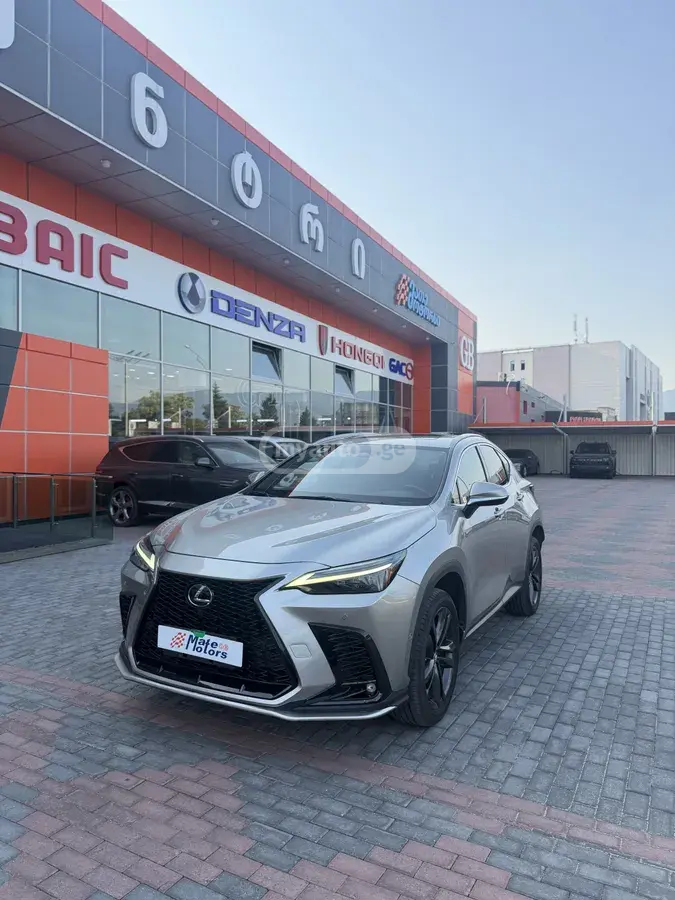 Lexus NX 450