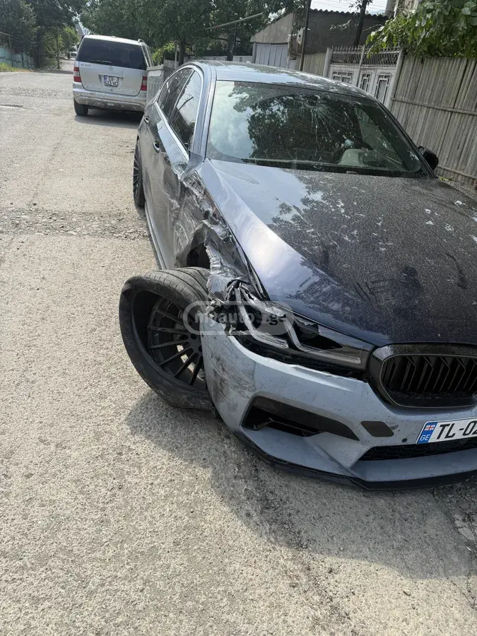 BMW 530