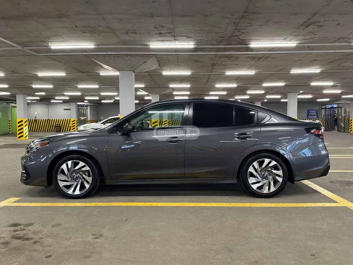 Subaru Legacy 2024 — photo 2