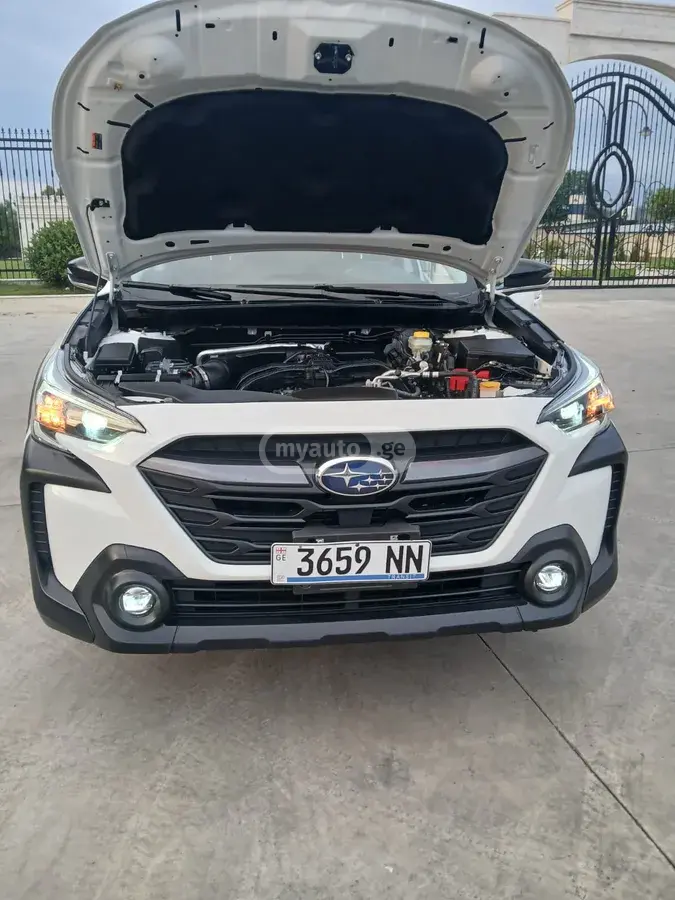 Subaru Outback 2025 — photo 2