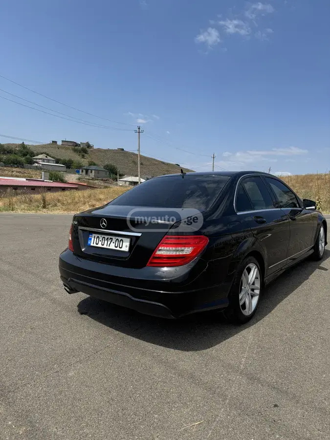 Mercedes-Benz C 250 2012 — photo 2