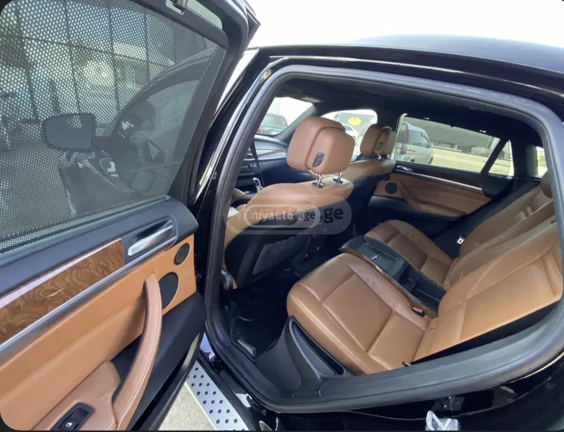 BMW X6 2011 — photo 2