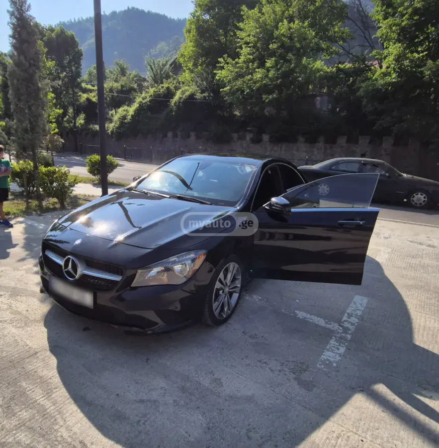 Mercedes-Benz CLA 250